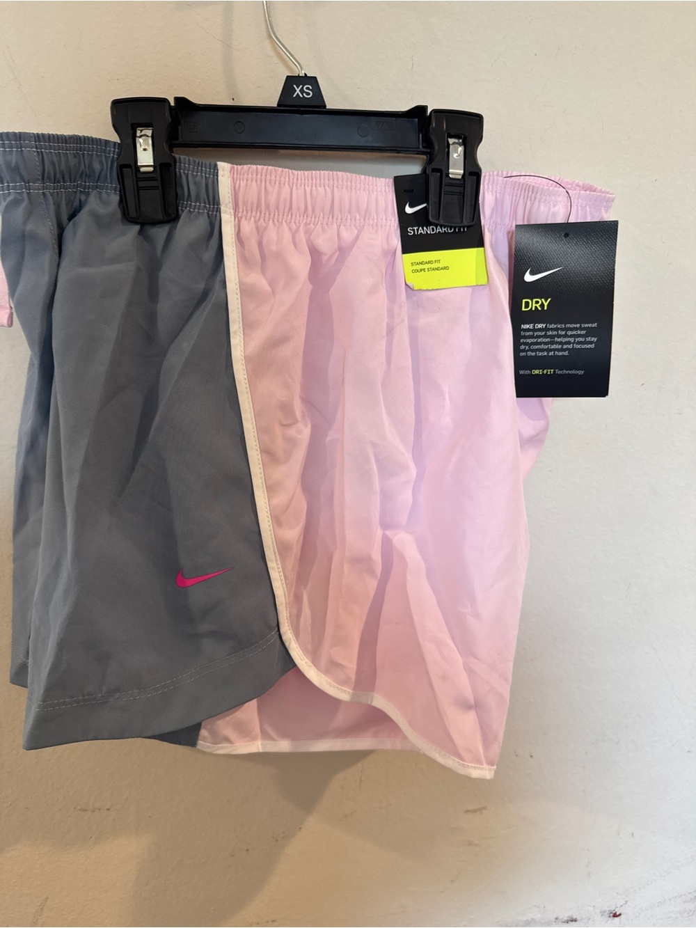 Nike Dri fit Women's RUNNING Shorts pink/ grey size X-large New